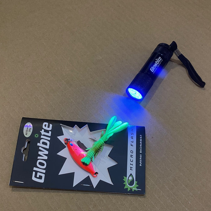 Ultravoilet torch charging fishing lure